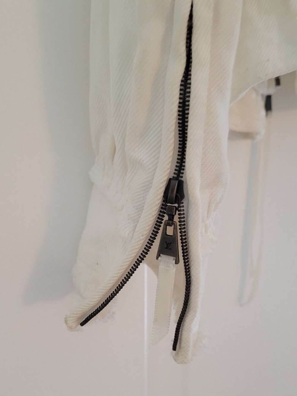 Louis Vuitton White Women's Zip-Front Jacket - Picture 4 of 5